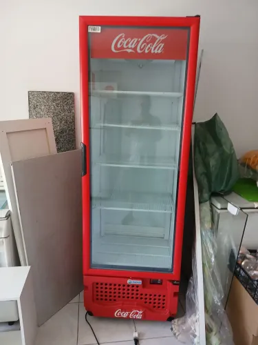 Geladeira espositora