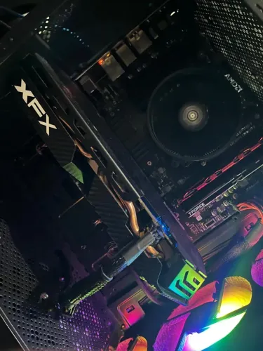 PC GAMER EM ÓTIMO ESTADO!(NAO ACEITO TROCAS)