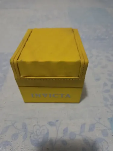 Caixa Original Invicta com Almofada e Manuais - Excelente Estado