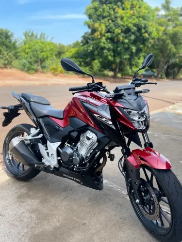 Honda CB 300F Twister 2025