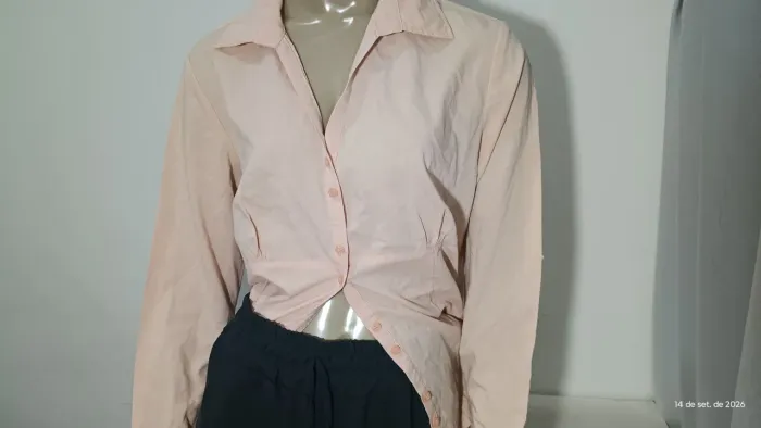 Blusa tricolone sem defeitos