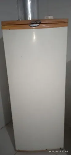 Vendo geladeira não é frost free 