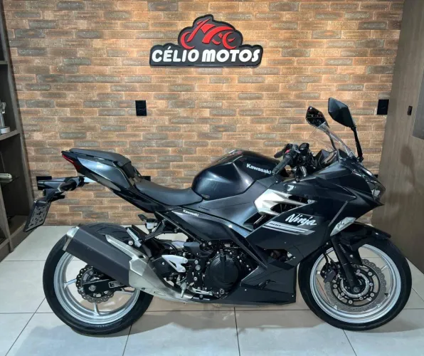 KAWASAKI NINJA 400 2022