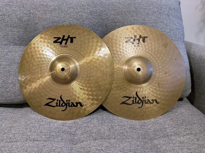 Chimbal Zildjian ZHT 14" hi hat , liga B12 , otimo estado!