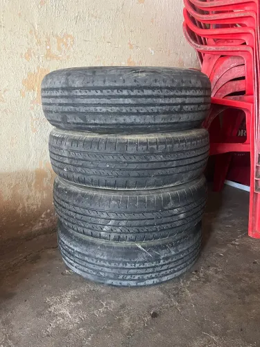 Vendo PNEU aro 14