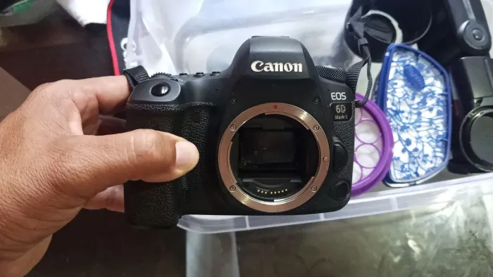 Câmera profissional da Canon 6D mak2