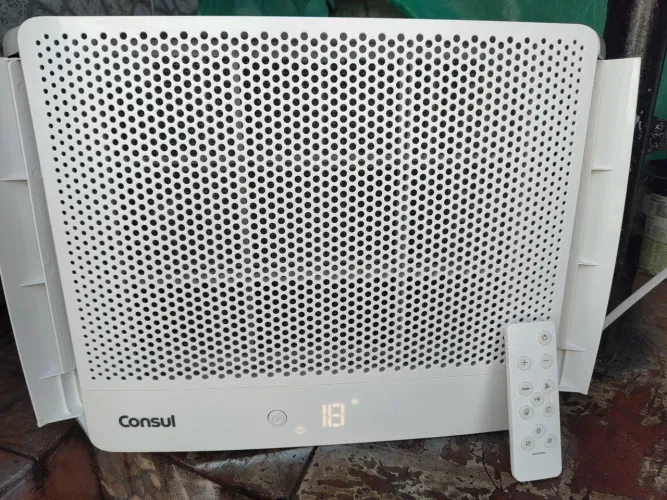 Ar Consul 10 BTUs 110 volts controle remoto semi novo 750,00