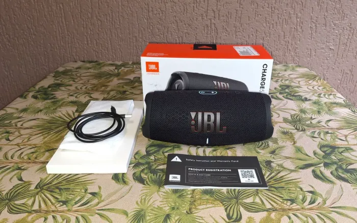 Caixa de som Bluetooth JBL Charge 5