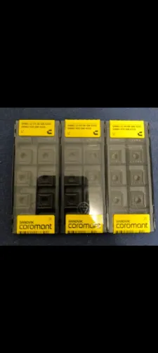 Pastilha Sandvik Coromant para torneamento SNMG 432-QM 4335