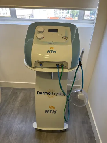 Aparelho de peeling para estética