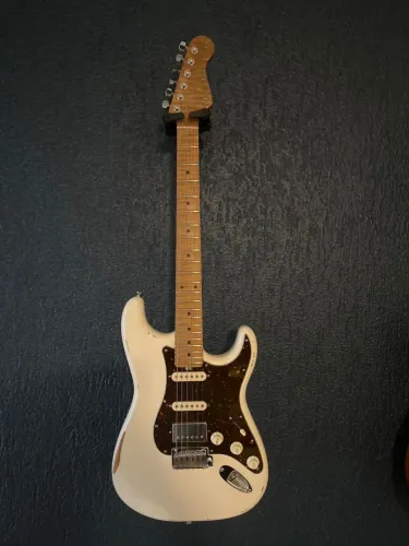 Guitarra Music Maker - Perfeito estado de conservação.