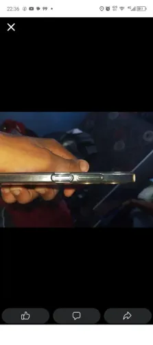 Celular semi novo