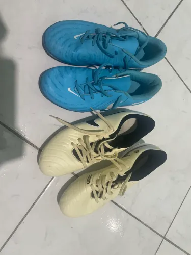 Chuteiras Nike R$ 150