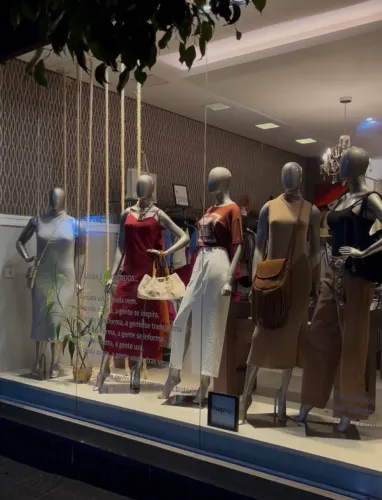 MANEQUINS MODA FEMININA