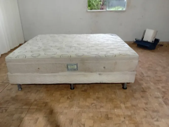 Cama casal queem 