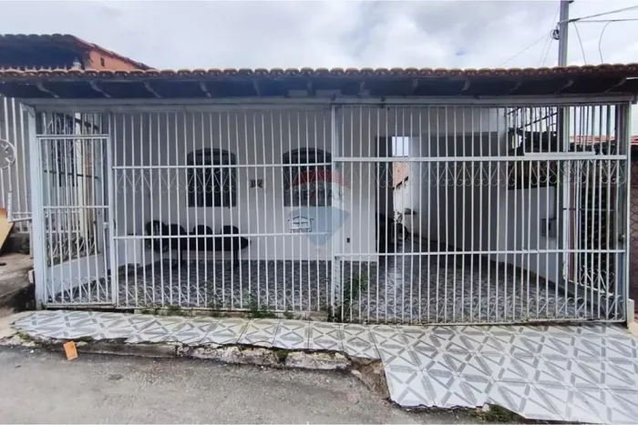 QR 4 - Candangolândia - 2 Casas No Lote