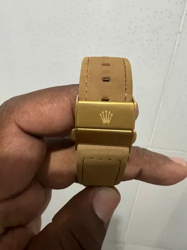 Vendo relógios no valor de 150 cada um 