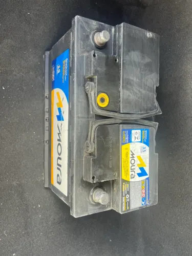 Bateria de 90 amperes Moura Mes 04 2025 nova