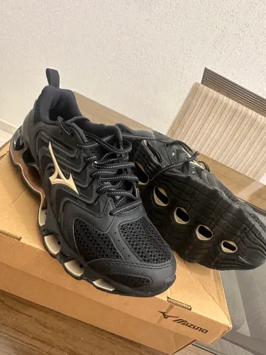Tênis Mizuno Wave Prophecy 14s