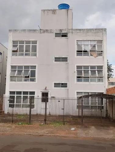 APARTAMENTO SEMIMOBILIADO - PRÓXIMO À UFMS E AO HOSPITAL UNIVERSITÁRIO