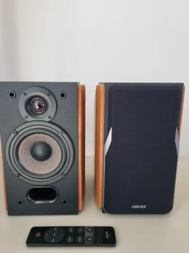 Monitor de Audio 2.0 Edifier R1380DB Bluetooth