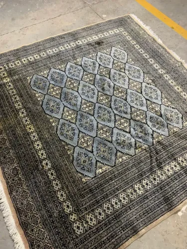 TAPETE PAQUISTANÊS 3,07 x 0,82. R$ 2.590,00