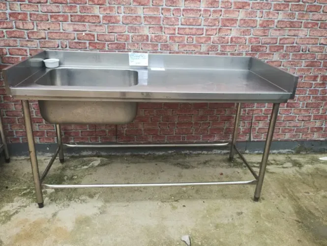 Bancada inox profissional com cuba embutida - ALFATEC Material: