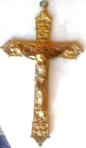 Antigo grande Crucifixo Bronze dourado maciço para parede ricamente trabalhado em relevo*