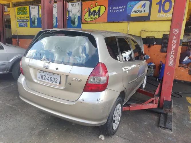 Honda Fit LX 1.4/ 1.4 Flex 8v/16v 5P Mec. 2004