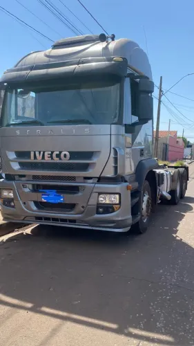 Vendo caminhão , mecânica em dia , todoo pó revisado, motor ok,