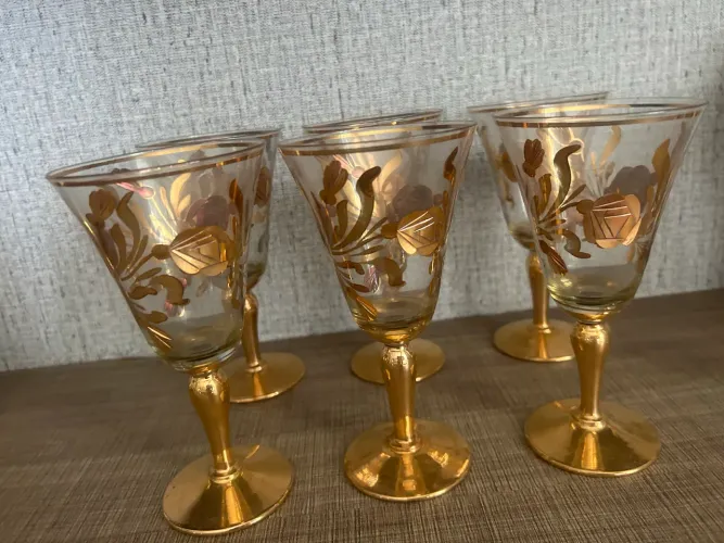 Taças em cristal com grandes bordado a ouro 16cm