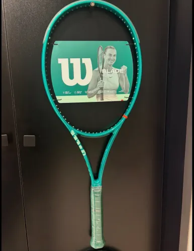 Raquete Wilson Blade v10