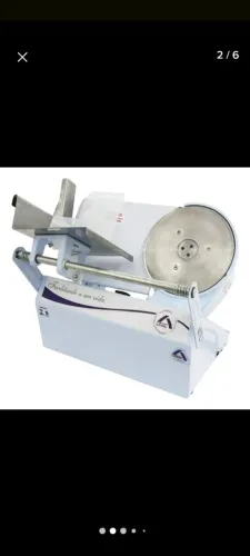 Máquina de cortar frios 