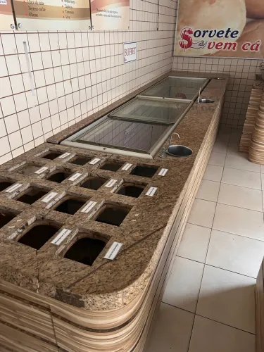 OFERTA! Mobiliário para sorveteria balcão e demais