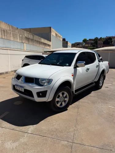 Mitsubishi L200 Triton HPE 3.2 CD TB Int.diesel AUT 2012