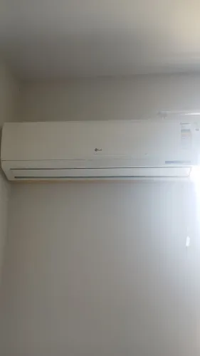AR CONDICIONADO LG USADO