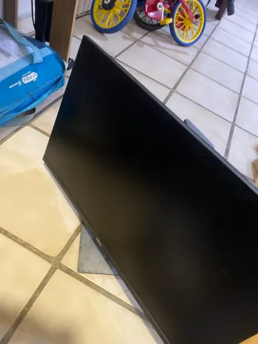 Monitor 27 - Dell com tela trincada