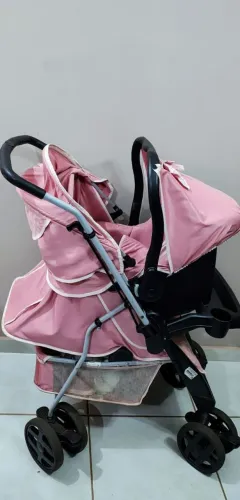 Carrinho de bebê Tuti Baby + bebê conforto