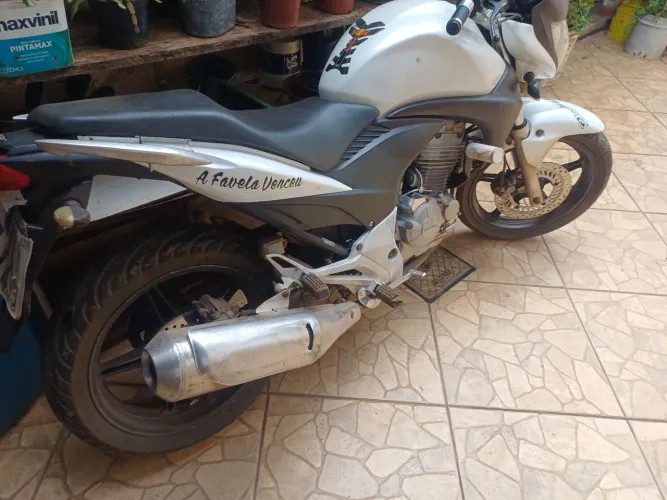 Cb 300