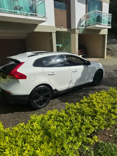 Volvo V40 T-5 Cross Country 2.0 AWD Aut. 2014