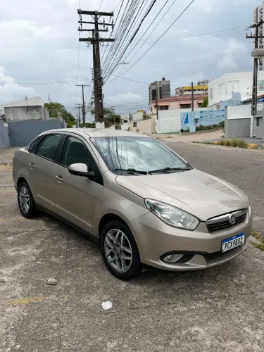 Fiat Grand Siena Essence Dual. 1.6 Flex 16V 2015