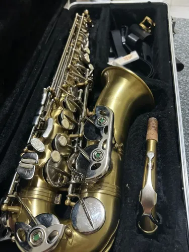 Sax alto Eagle