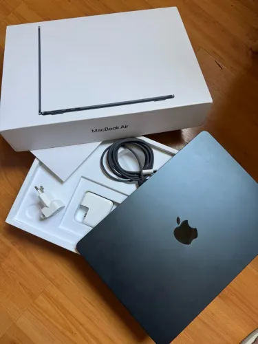 MACBOOK AIR M2 16GB 13?