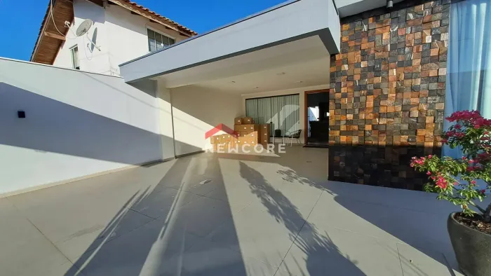 Casa em Rua Pirabeiraba - Itacolomi - Balneário Piçarras/SC