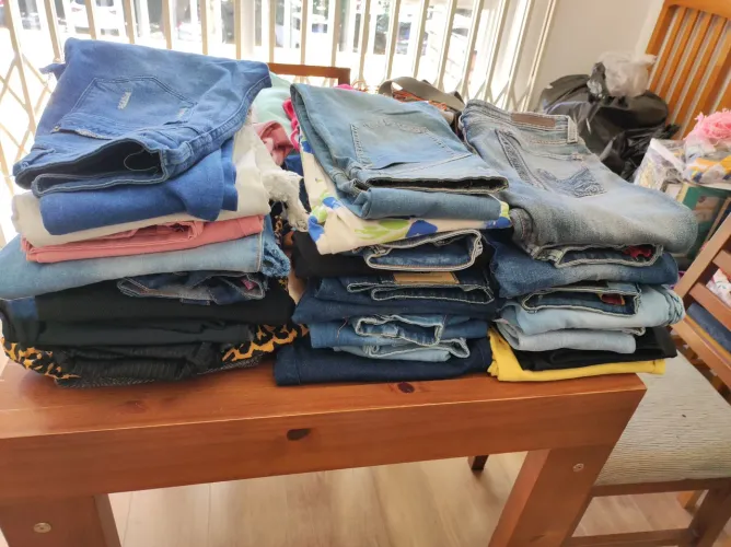 Lote com 30 calças femininas