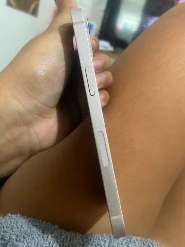 Celular iphone 13 conservado semi novo funcionando perfeitamente