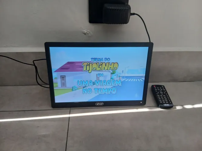 Tv portátil knup