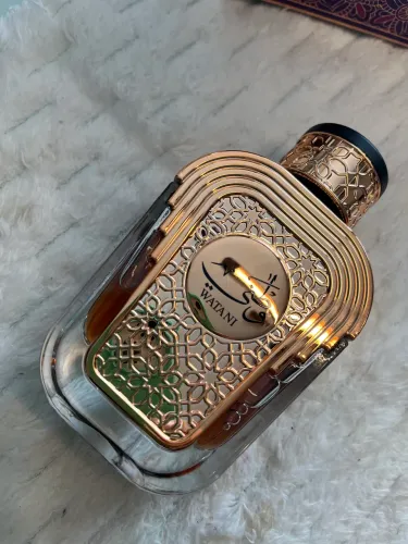 Perfume árabe watani