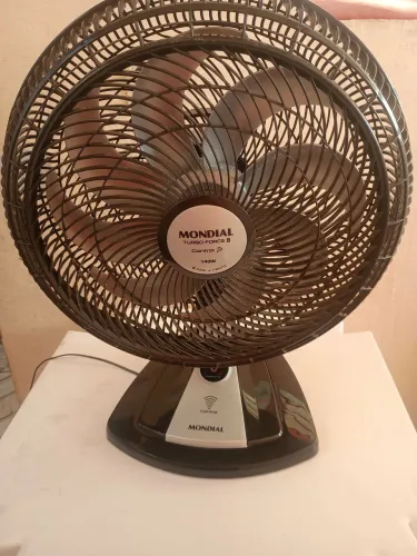 Ventilador de mesa Mondial