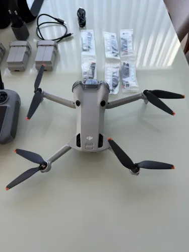 Dji Mini4 pro combo fly more plus